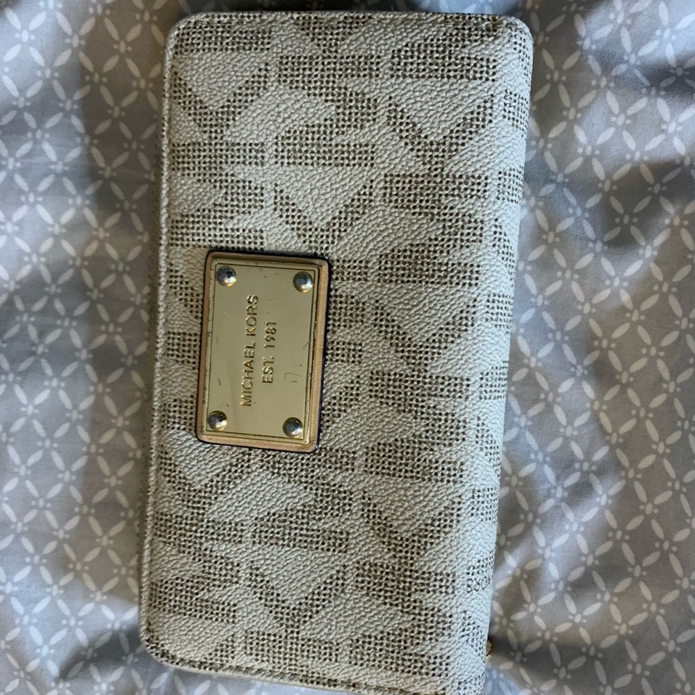 Beige Michael Kors Wallet